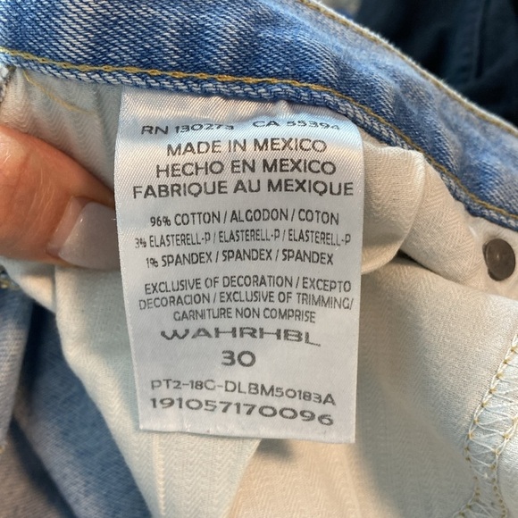 Wrangler | Heritage Fit - Light Blue Denim Jeans - 30 - Picture 7 of 8